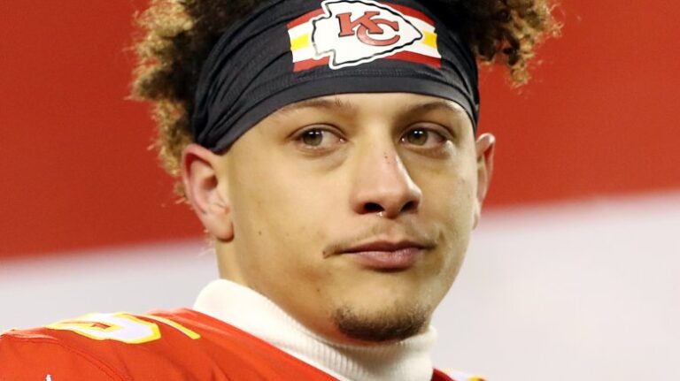 Patrick Mahomes Cry Bitterly Following Cheating wife Brittany Mahomes Announced divorce and Disownment of…