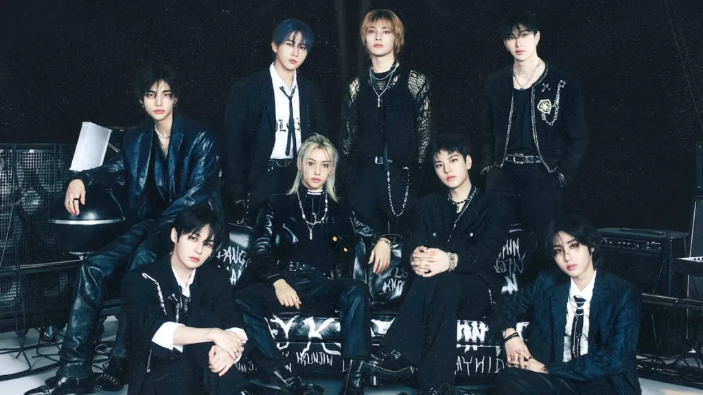 stray-kids-tour-graphic