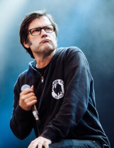 Joey_Cape_-_Lagwagon_(cropped)