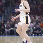 images_ImagnImages_mmsport_golden_state_valkyries_on_si_01k2dnre9wakc5dff5mv