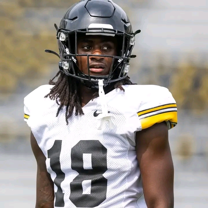 CJ Bell Transfer Portal: Iowa Football DB Enters Market