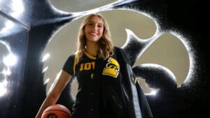 McKenna Woliczko performance highlights Iowa women’s basketball