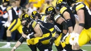 4-star former ISU commit Will Slagle visiting Iowa football in rivalry recruiting battle