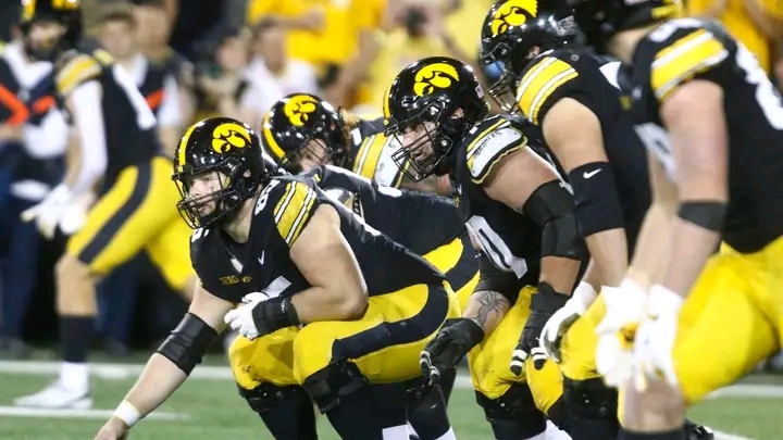 4-star former ISU commit Will Slagle visiting Iowa football in rivalry recruiting battle