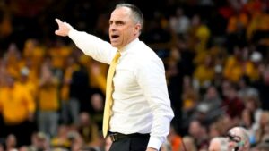 Iowa Basketball Offers London Dada, 2027 recruit with Hawkeyes