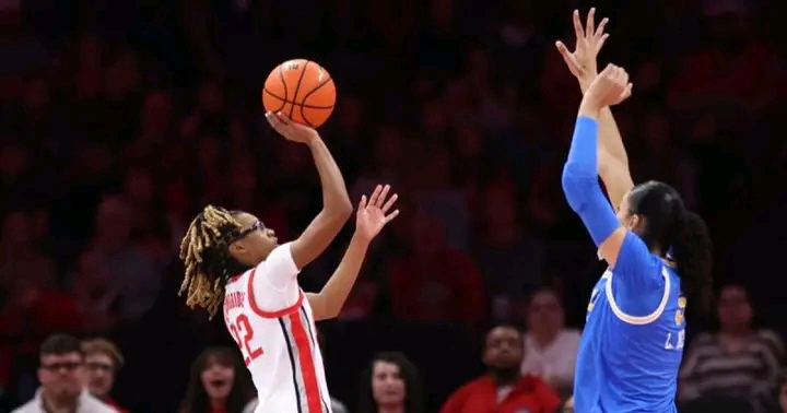 No. 10 Iowa vs Ohio State: Why Sunday’s Big Ten Showdown Feels Like a Season-Defining Moment