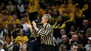 Hawkeyes injury update vs USC – McCabe out, Iowa WBB depth in question