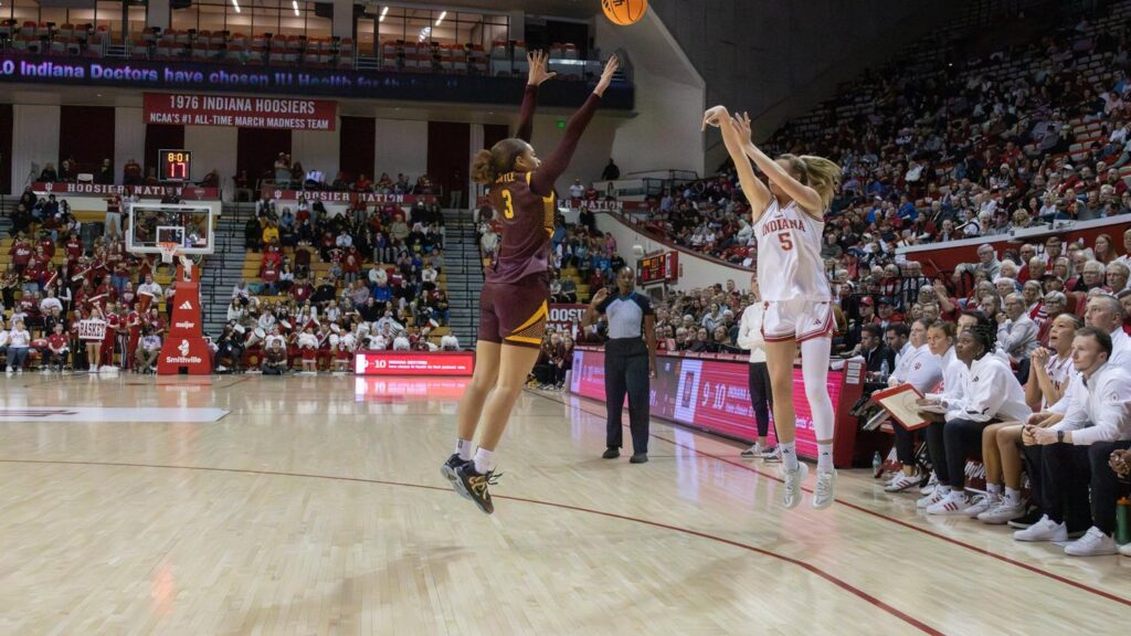Iowa comeback vs Indiana as Hawkeyes rally to beat Hoosiers 56-53