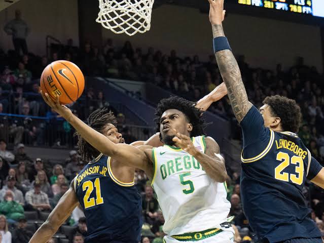 Oregon minus five in injury report vs. Iowa basketball — Ducks injured starters listed