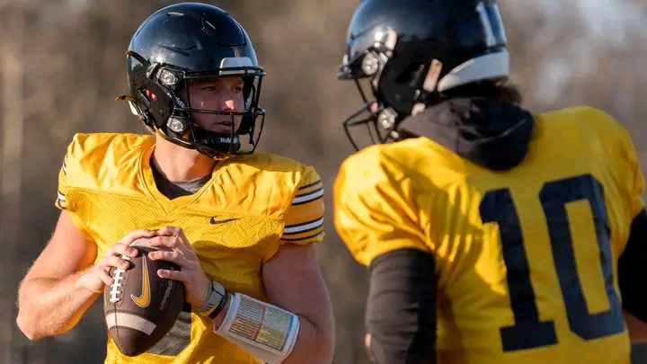 Hank Brown Set to Take First Snap as Iowa Opens 2026 Season